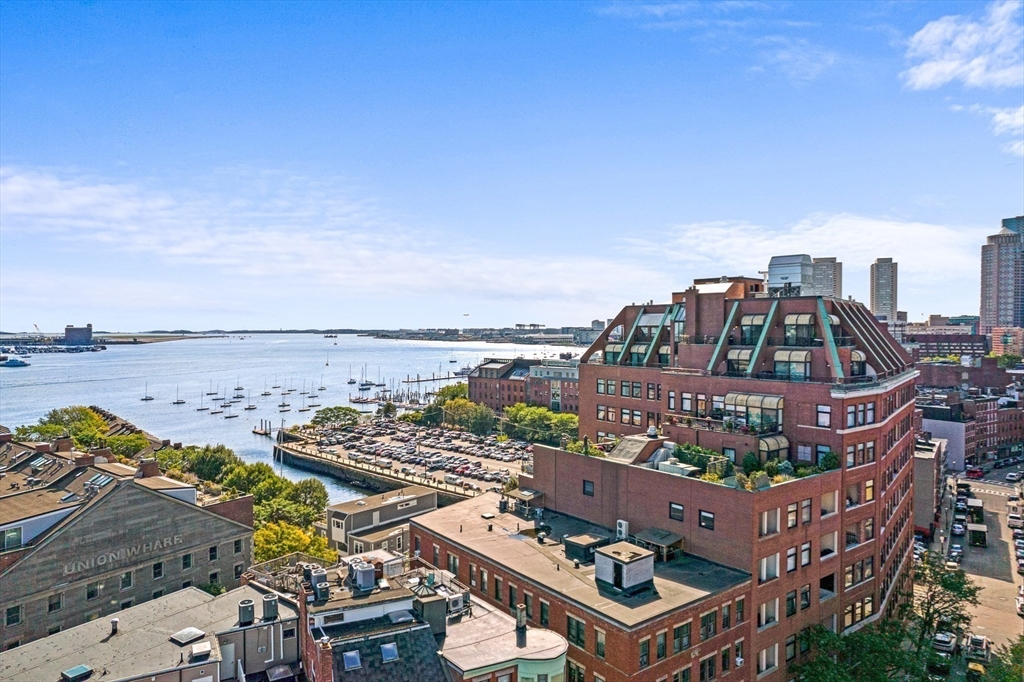 300 Commercial St # 709