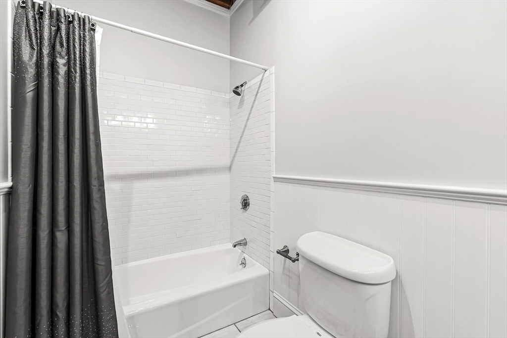 343 Commercial St # 112