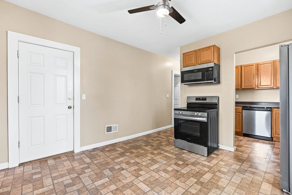 18 St. Clair Street # 3
