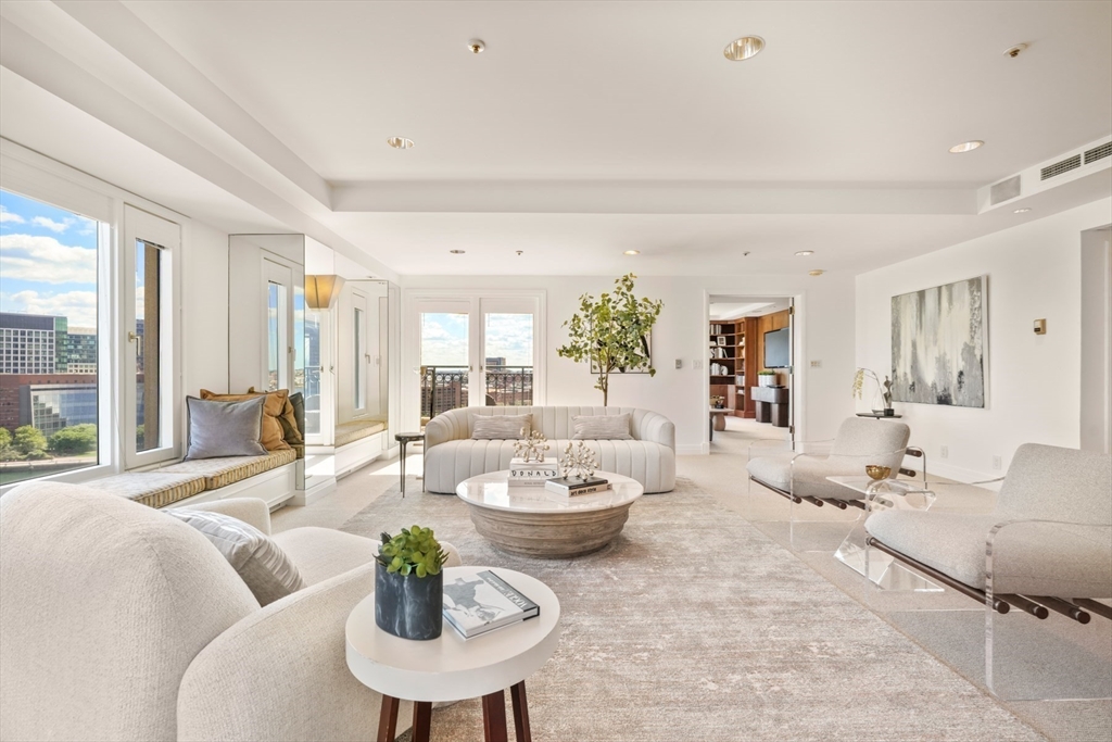 10 Rowes Wharf # 1201