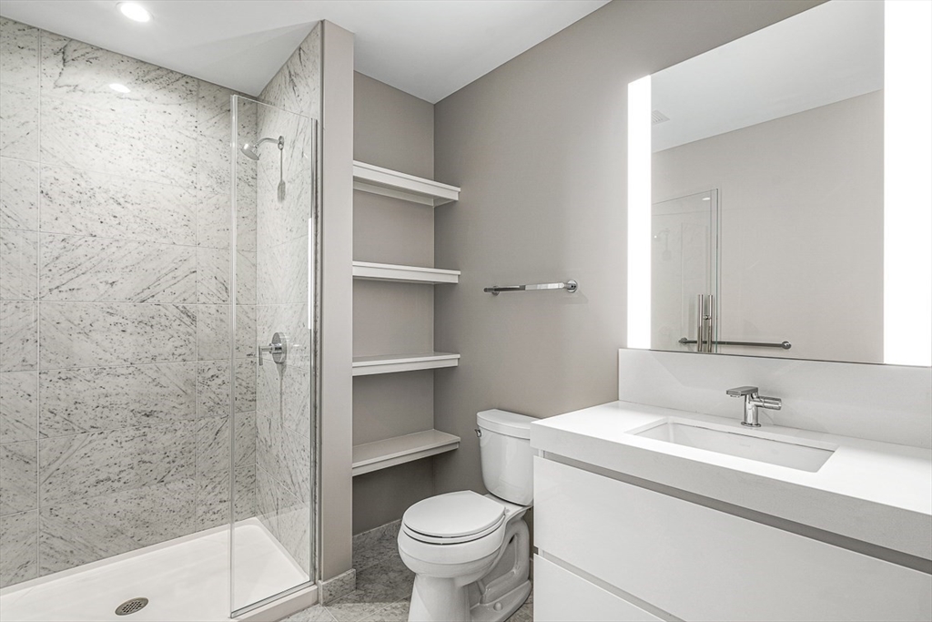 133 Seaport Blvd # 1516