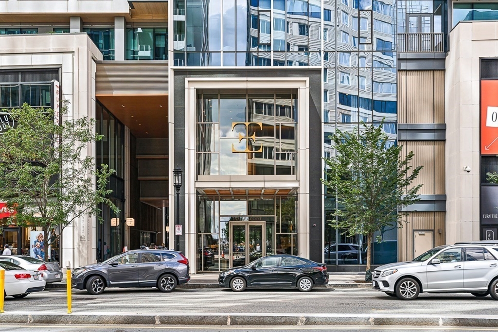 133 Seaport Blvd # 1516