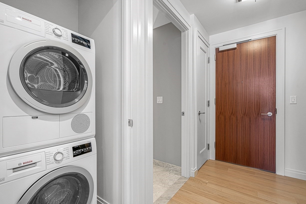 133 Seaport Blvd # 1516