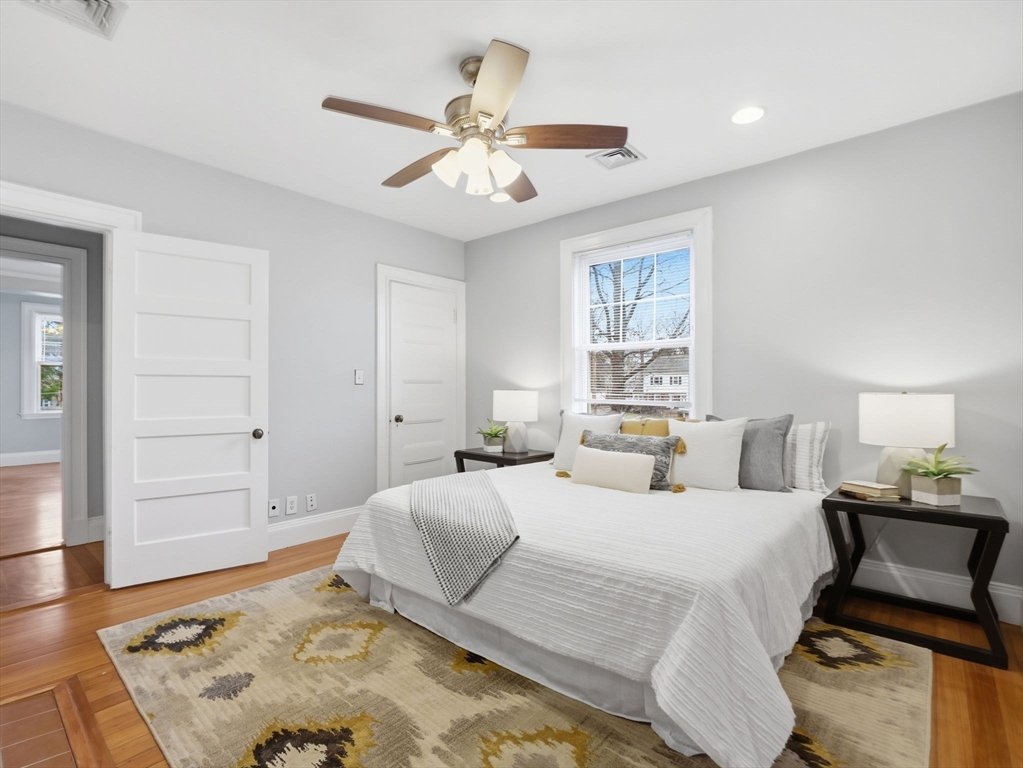 37 Pomfret St