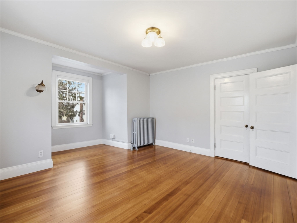 37 Pomfret St