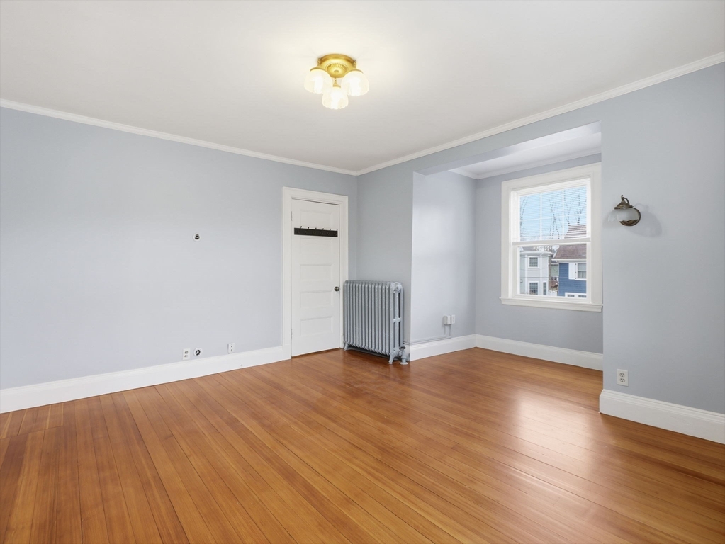 37 Pomfret St