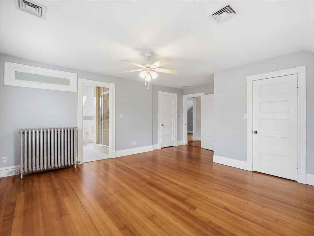 37 Pomfret St
