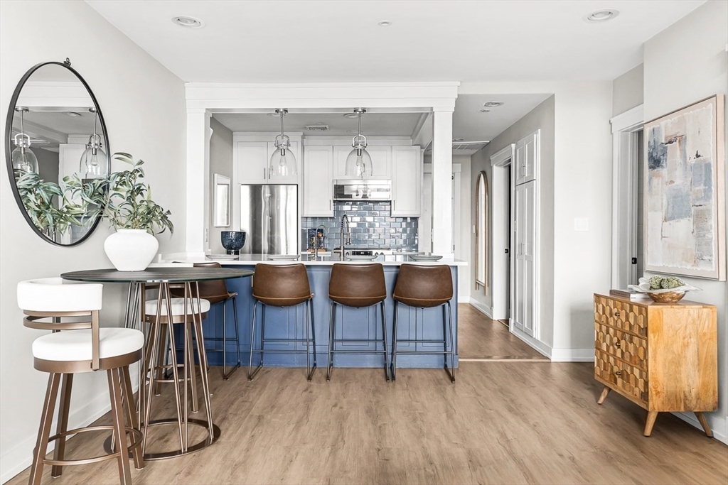 300 Commercial St # 709