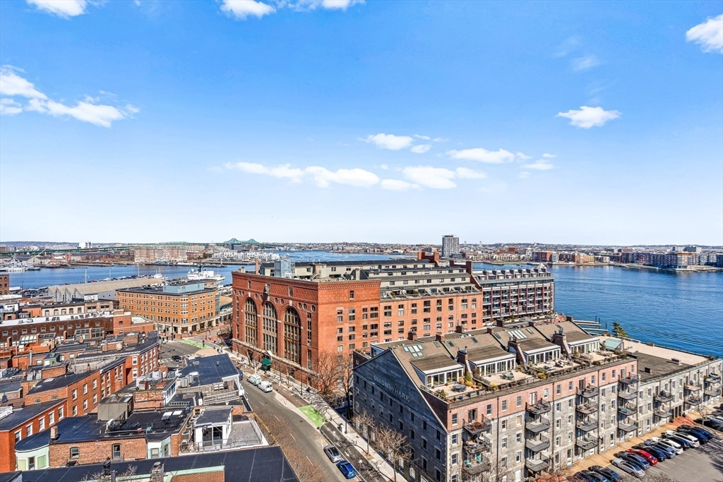 300 Commercial St # 709