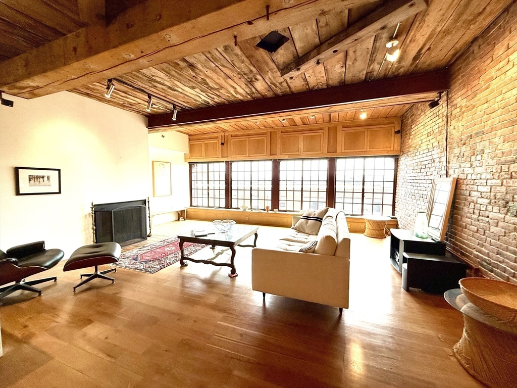 120 Fulton Street # D Unit: 5 C & D