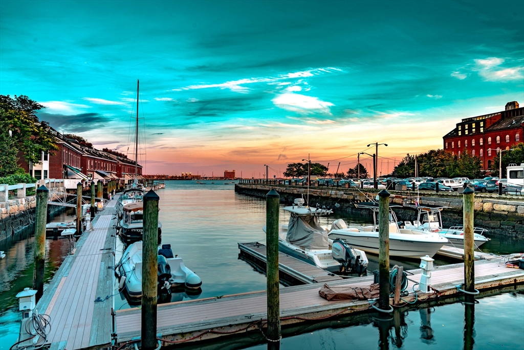 343 Commercial St # 501