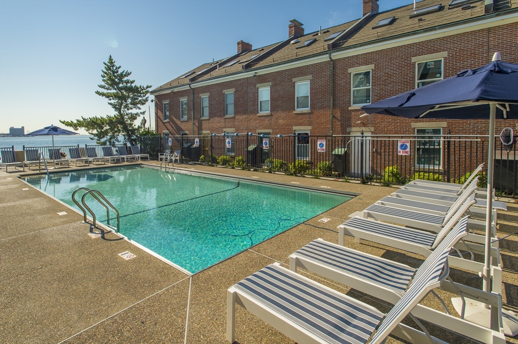 343 Commercial St # 501