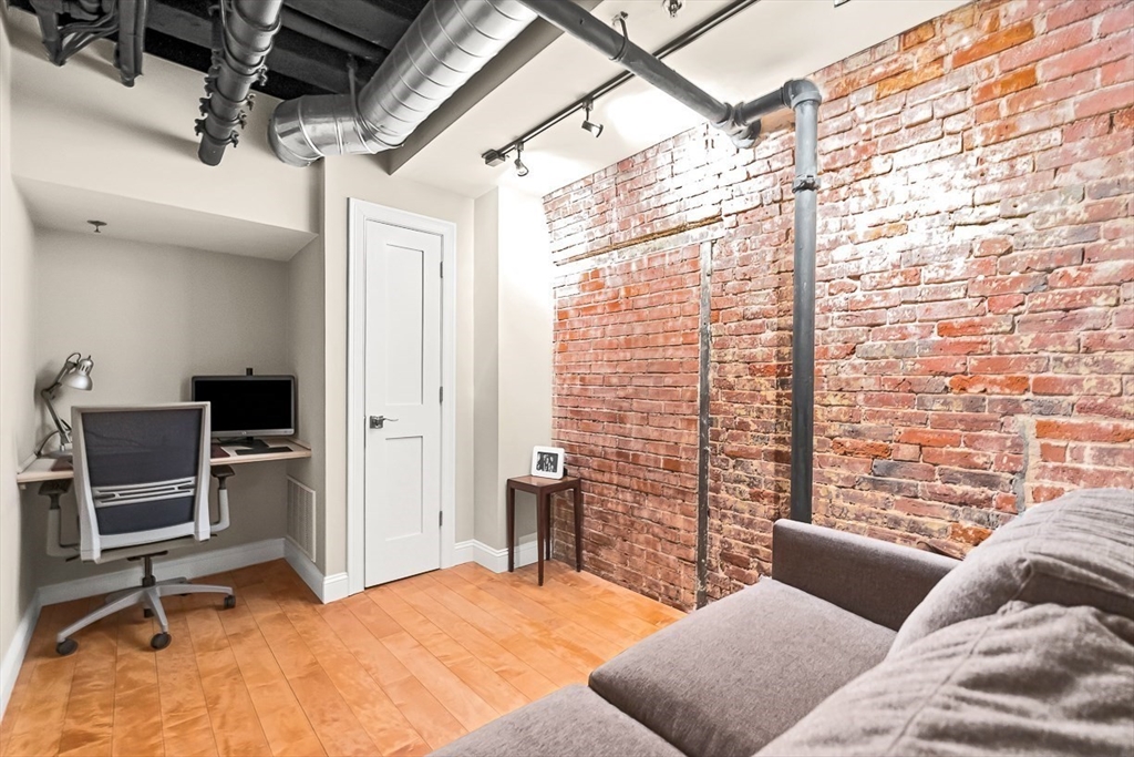 56 Commercial Wharf # 56