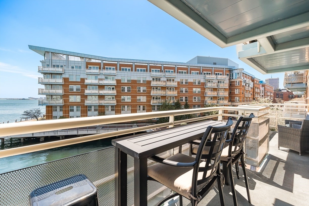 3 Battery Wharf # 3310