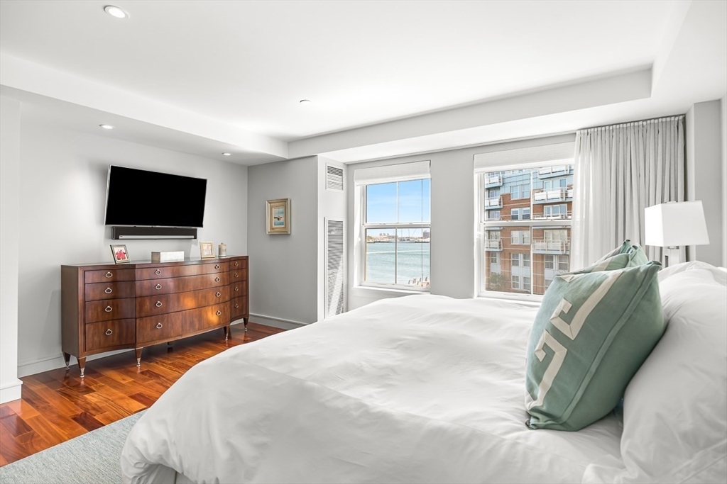3 Battery Wharf # 3310