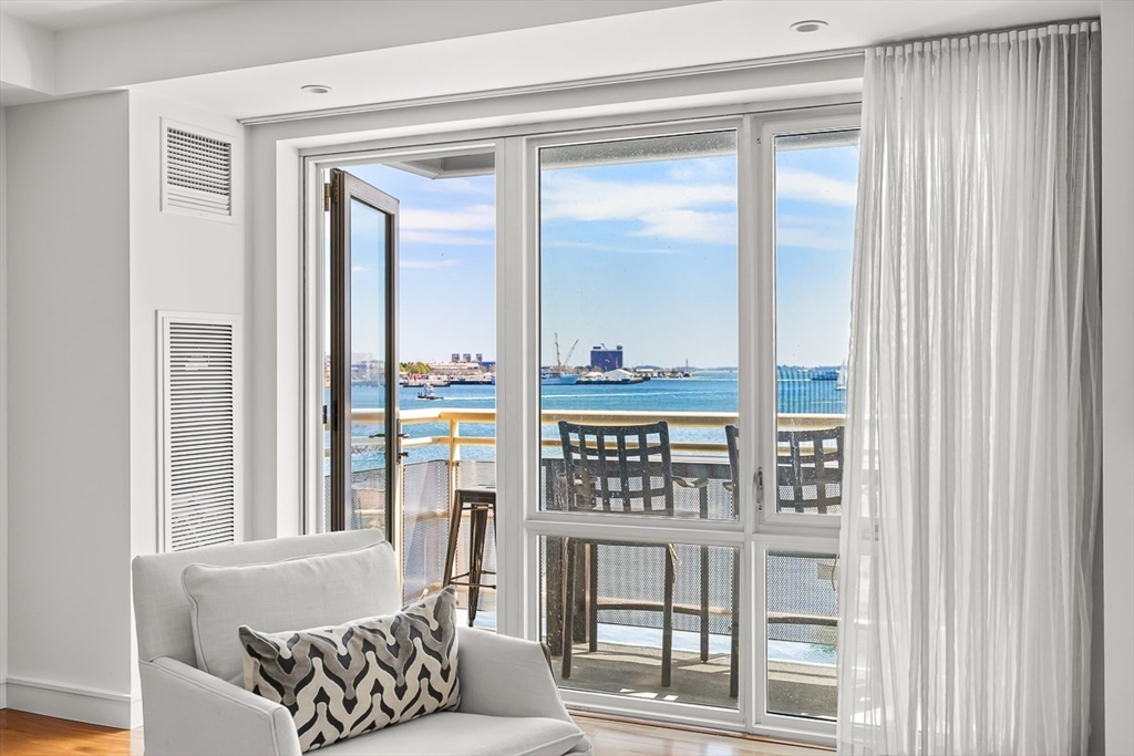 3 Battery Wharf # 3310
