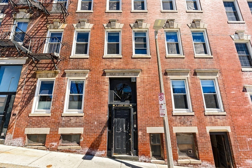 31 Snow Hill St # 3