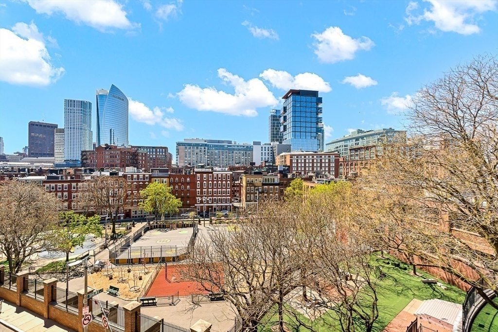 31 Snow Hill St # 3