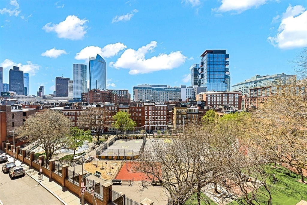 31 Snow Hill St # 3
