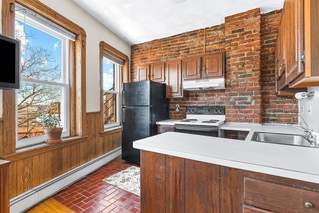 31 Snow Hill St # 3
