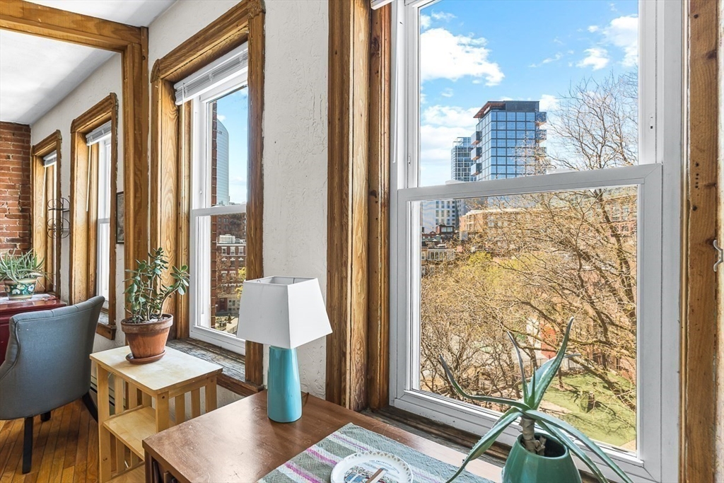31 Snow Hill St # 3