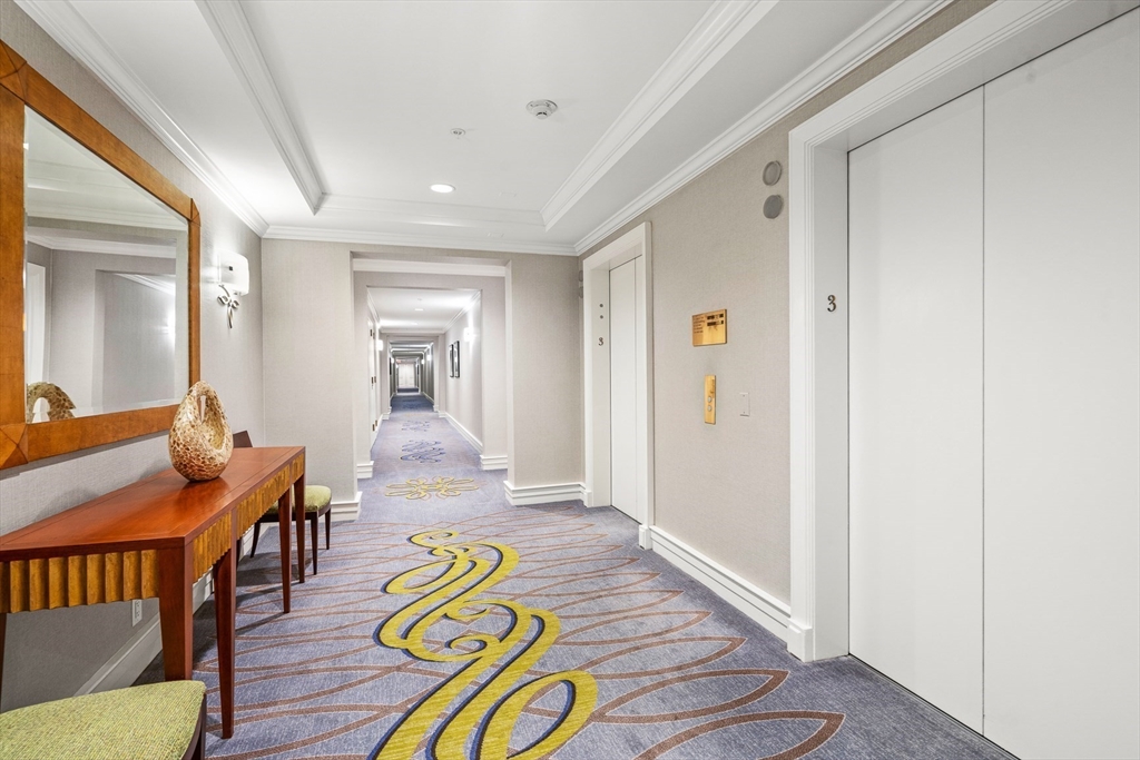 20 Rowes Wharf # 309