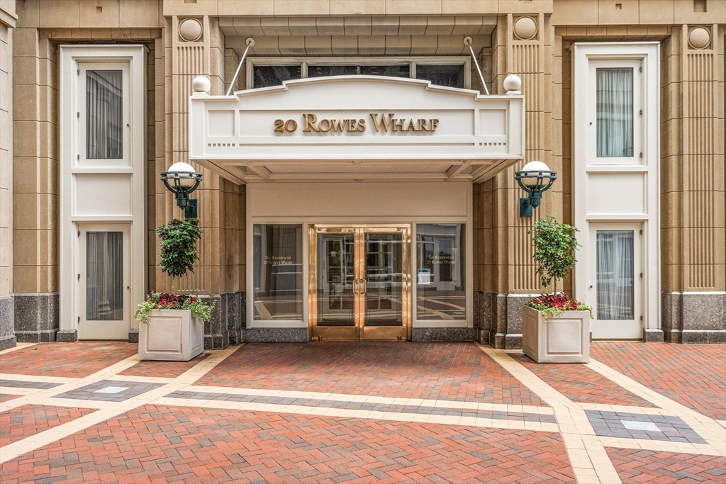 20 Rowes Wharf # 309