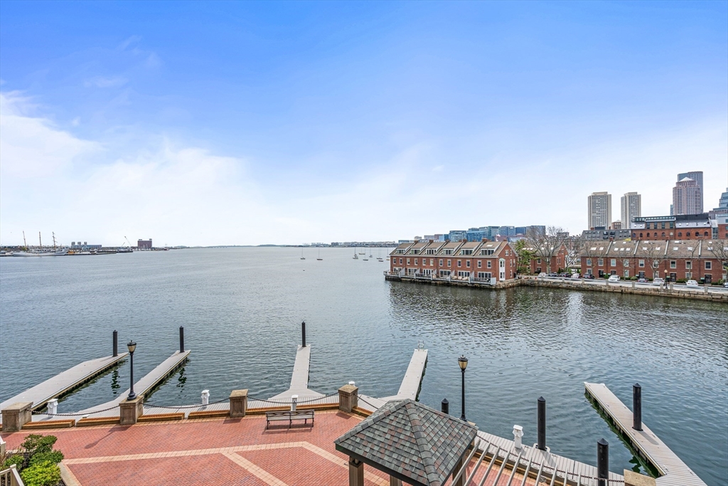 40 Battery St # 306