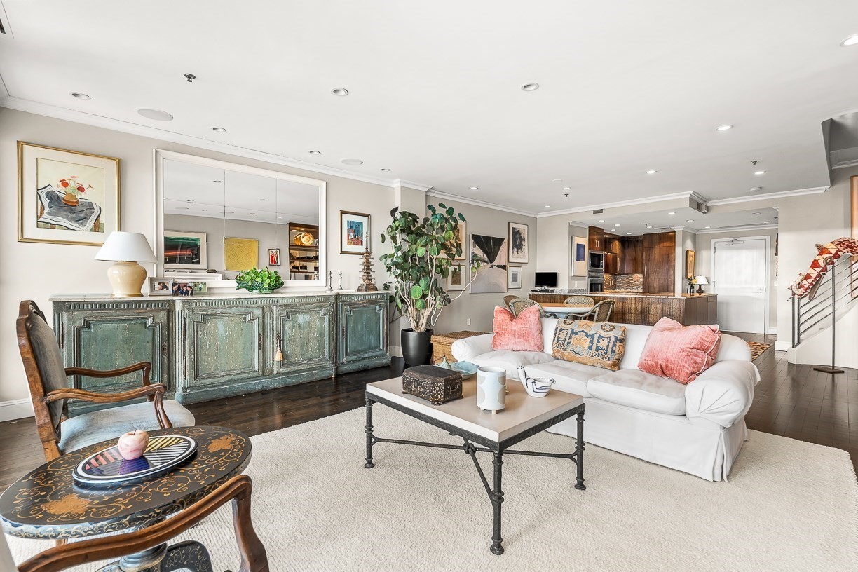 40 Battery St # 306