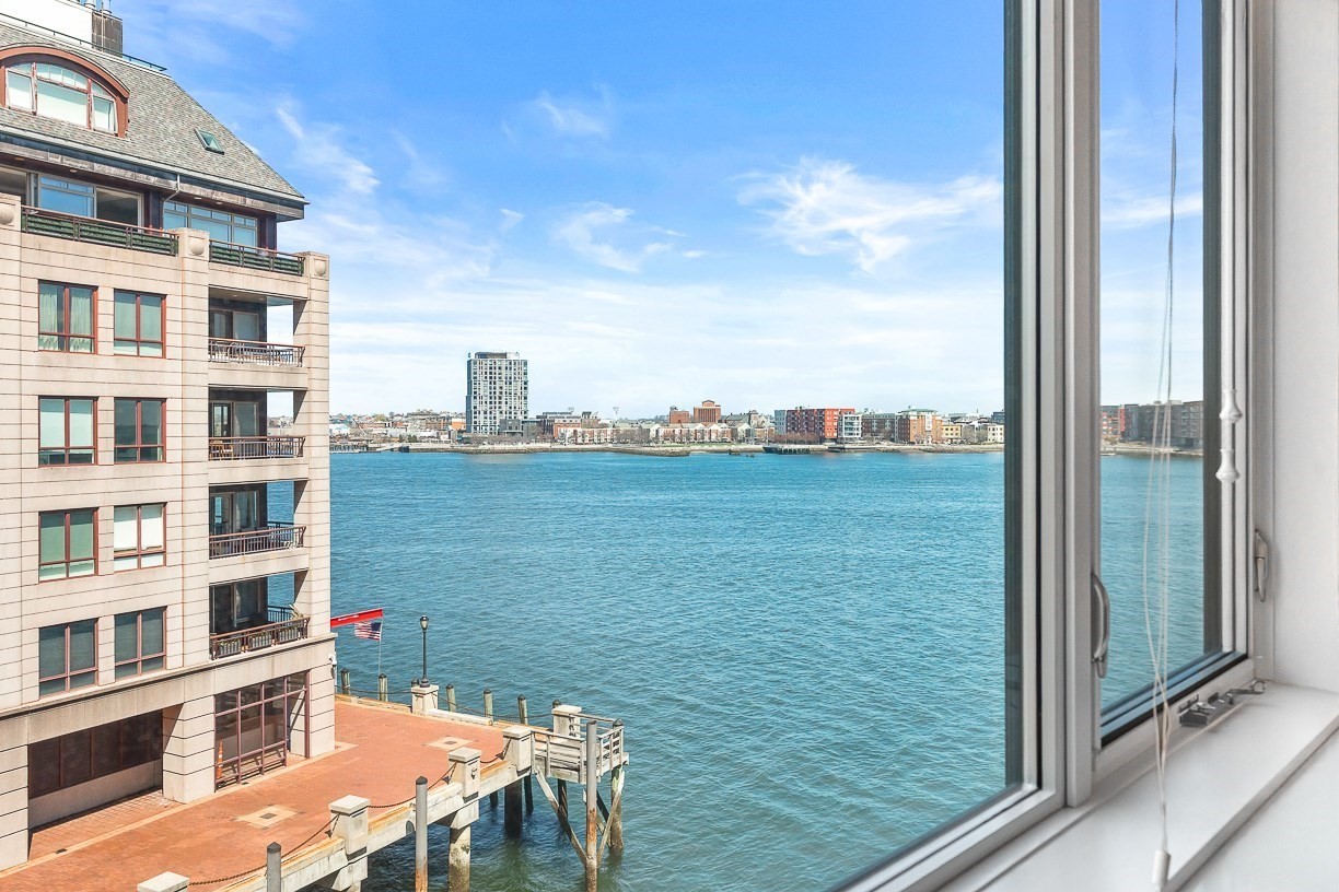 40 Battery St # 306