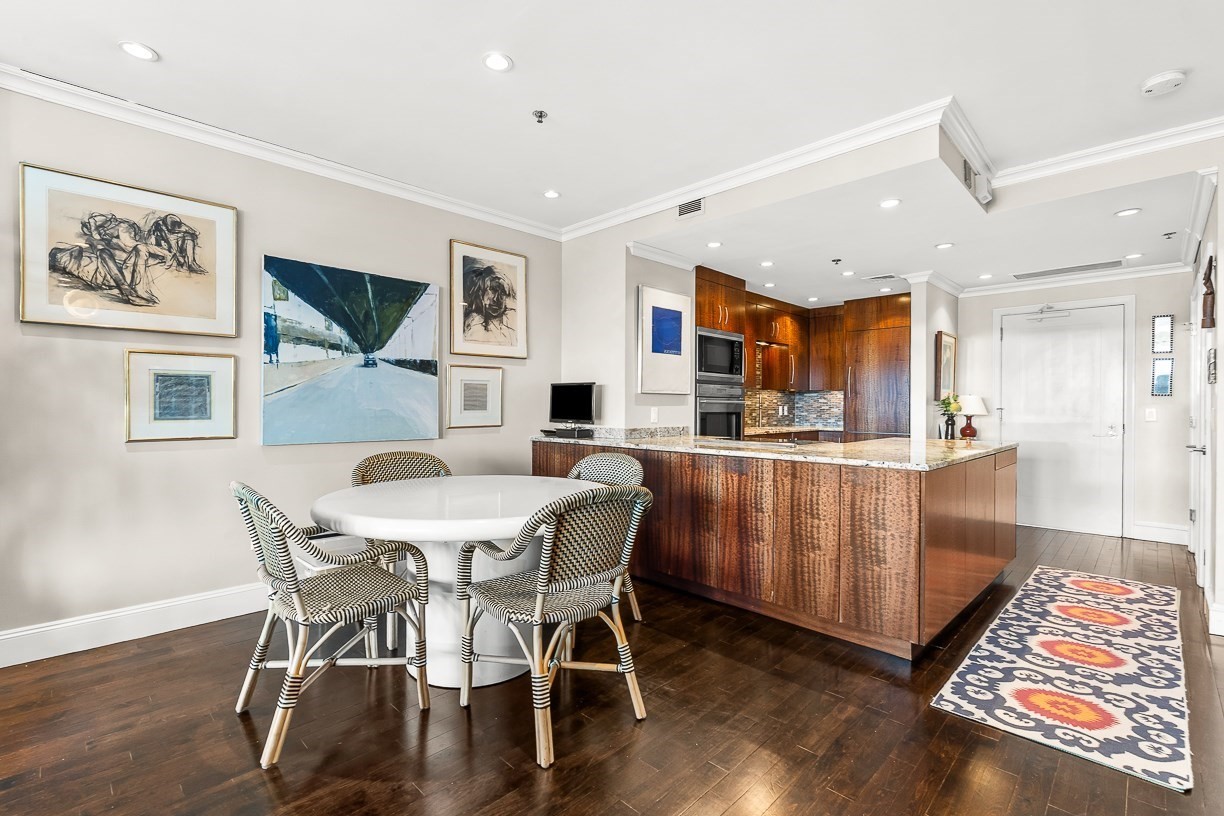 40 Battery St # 306