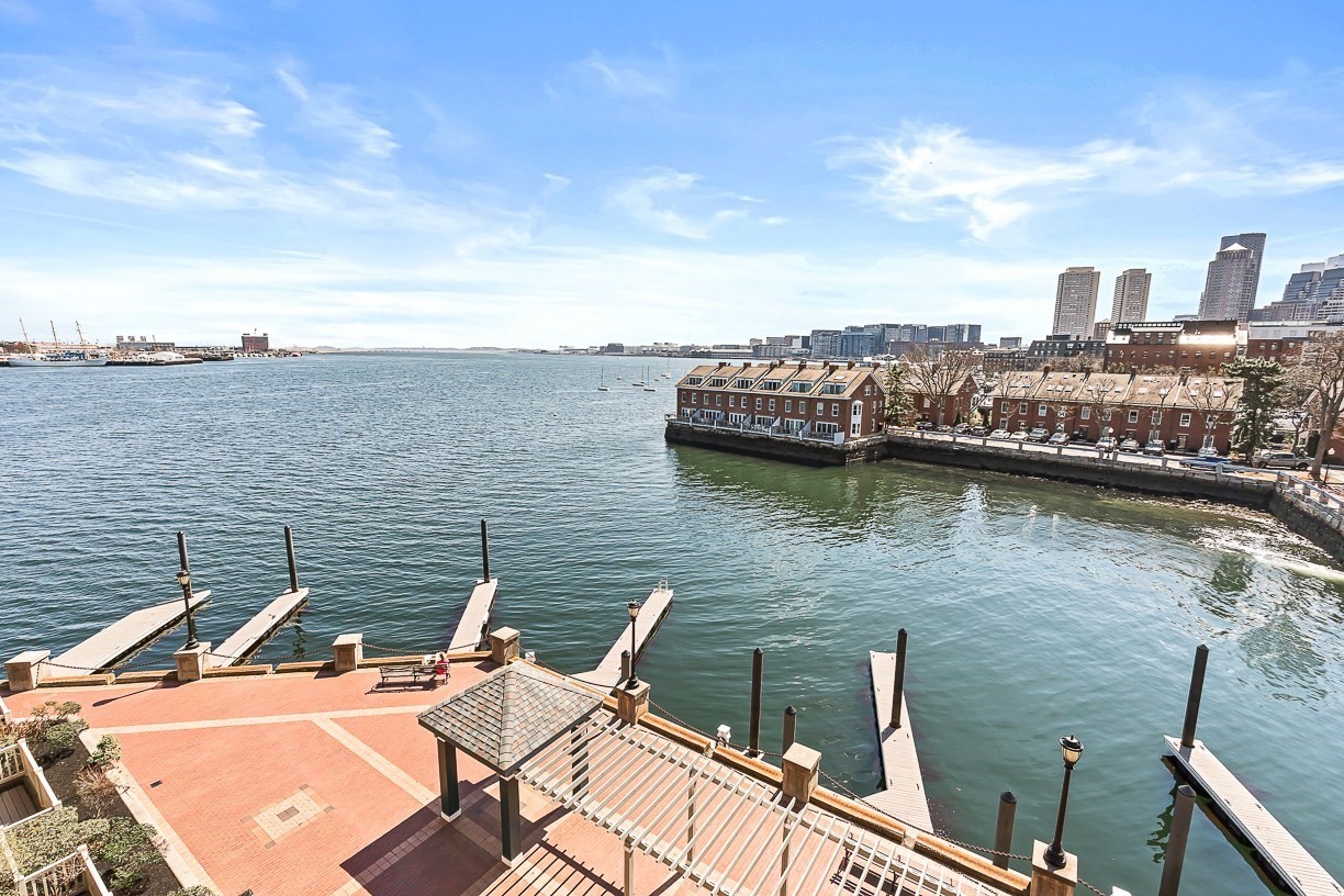 40 Battery St # 306