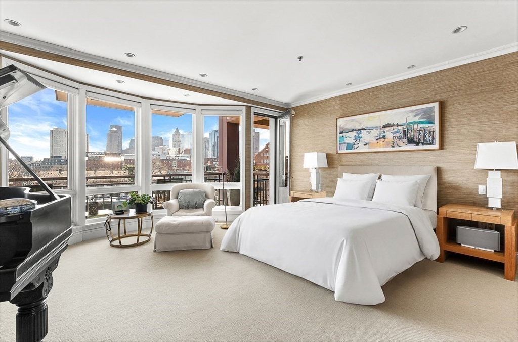 40 Battery St # 306