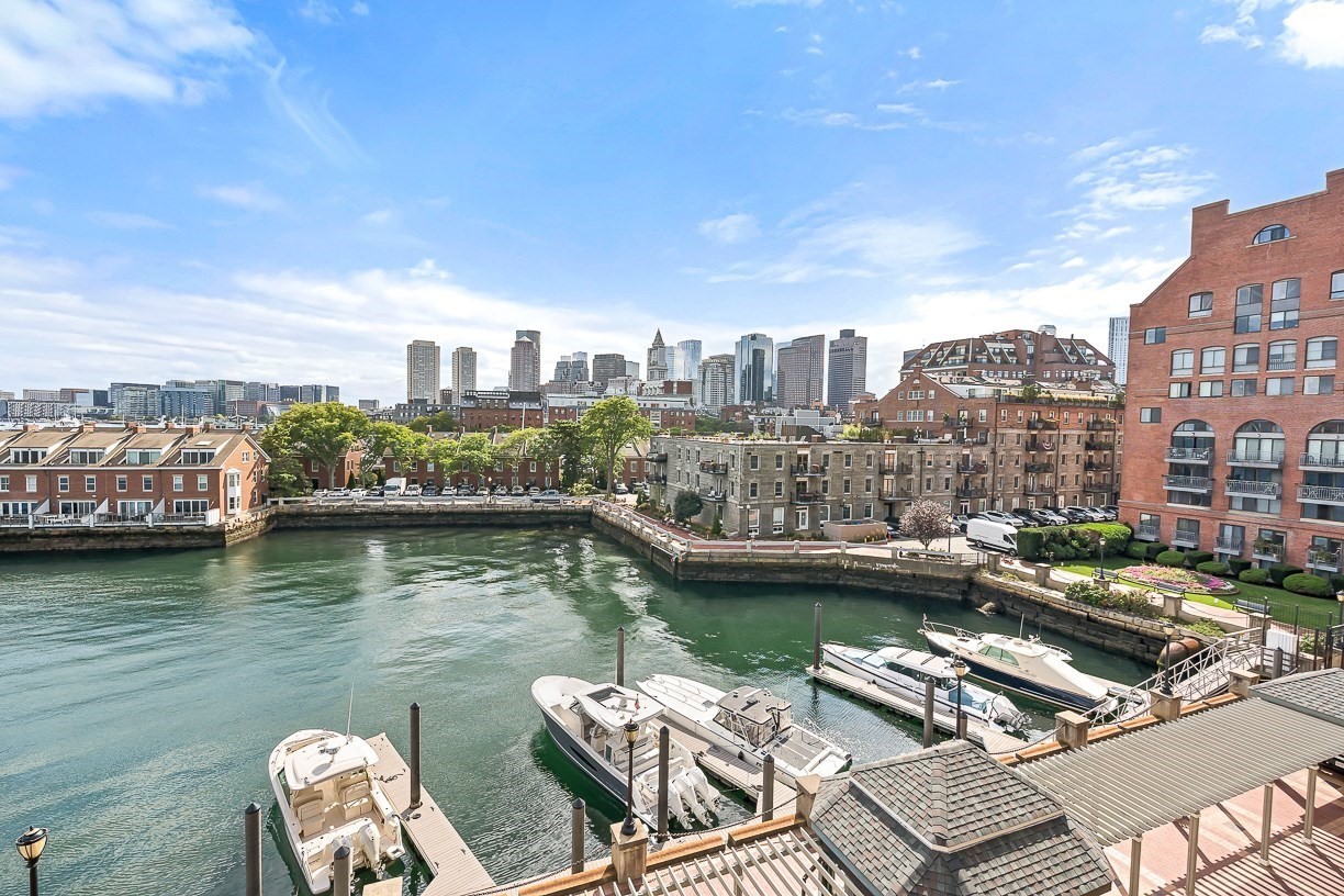 40 Battery St # 306