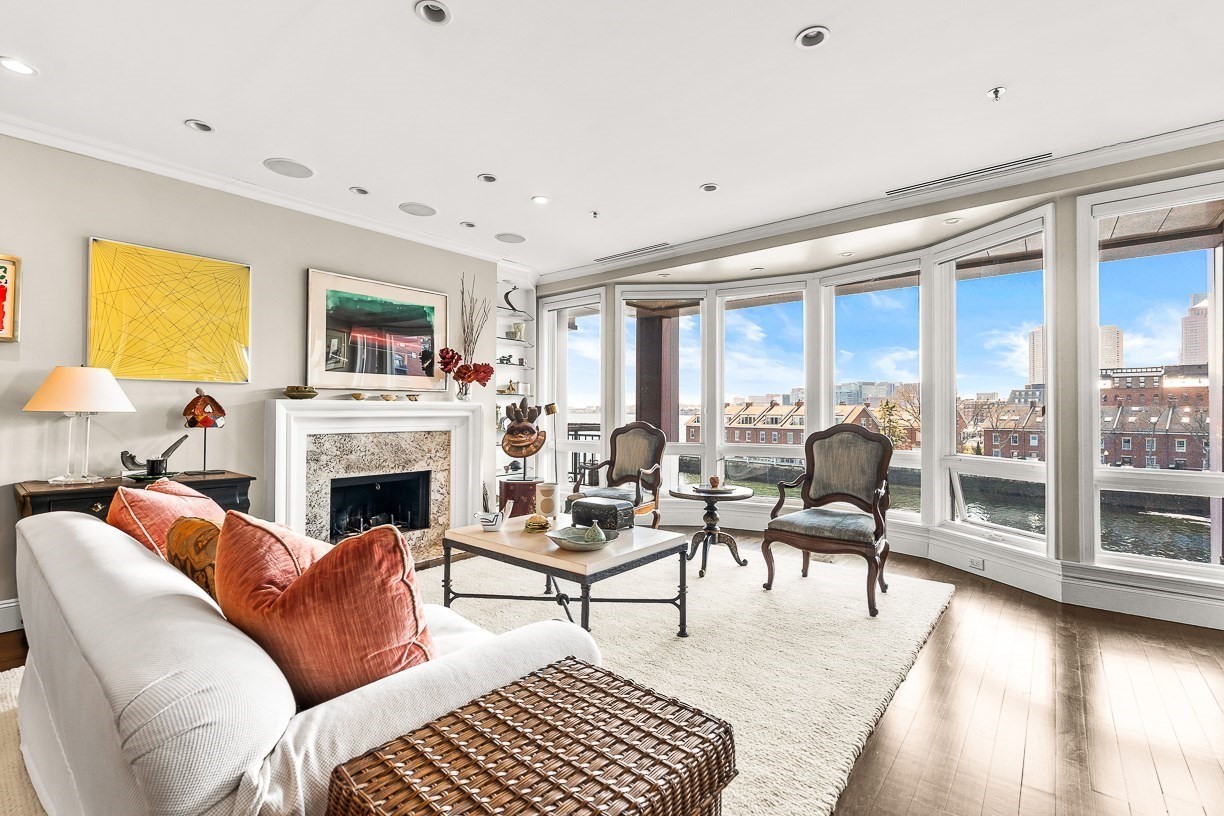 40 Battery St # 306