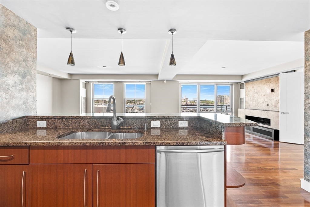 3 Battery Wharf # 3407