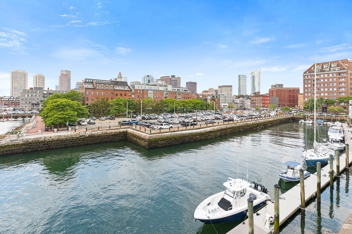 15 Union Wharf # 15