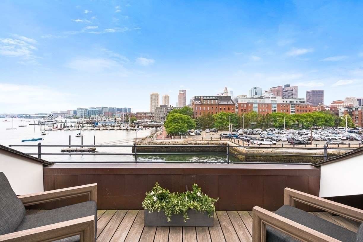 15 Union Wharf # 15
