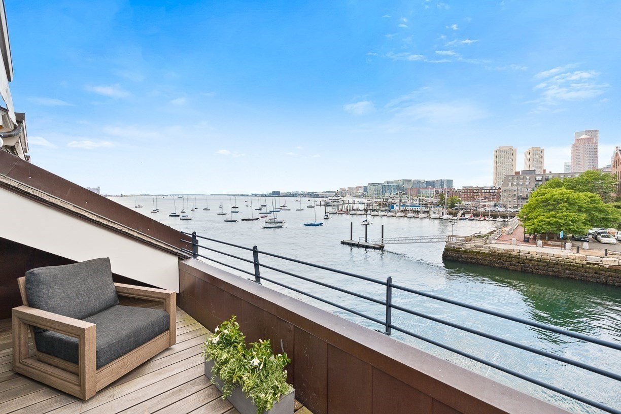 15 Union Wharf # 15