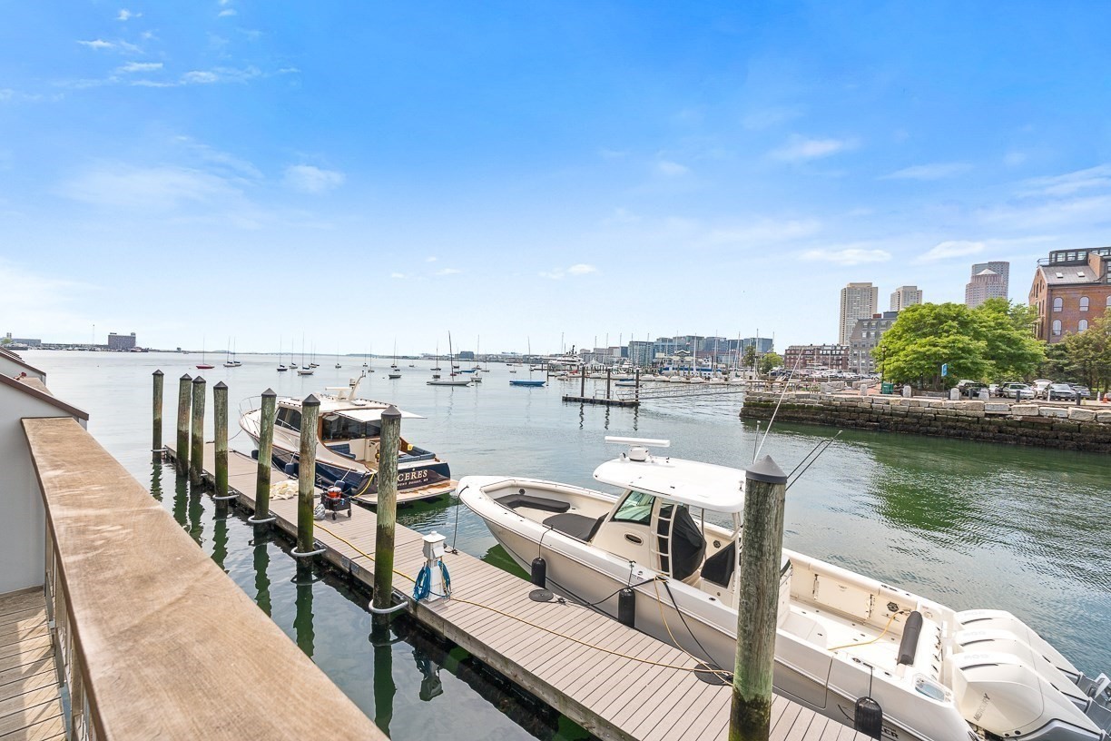 15 Union Wharf # 15