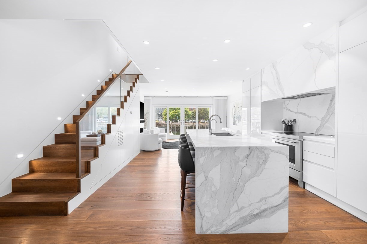 15 Union Wharf # 15