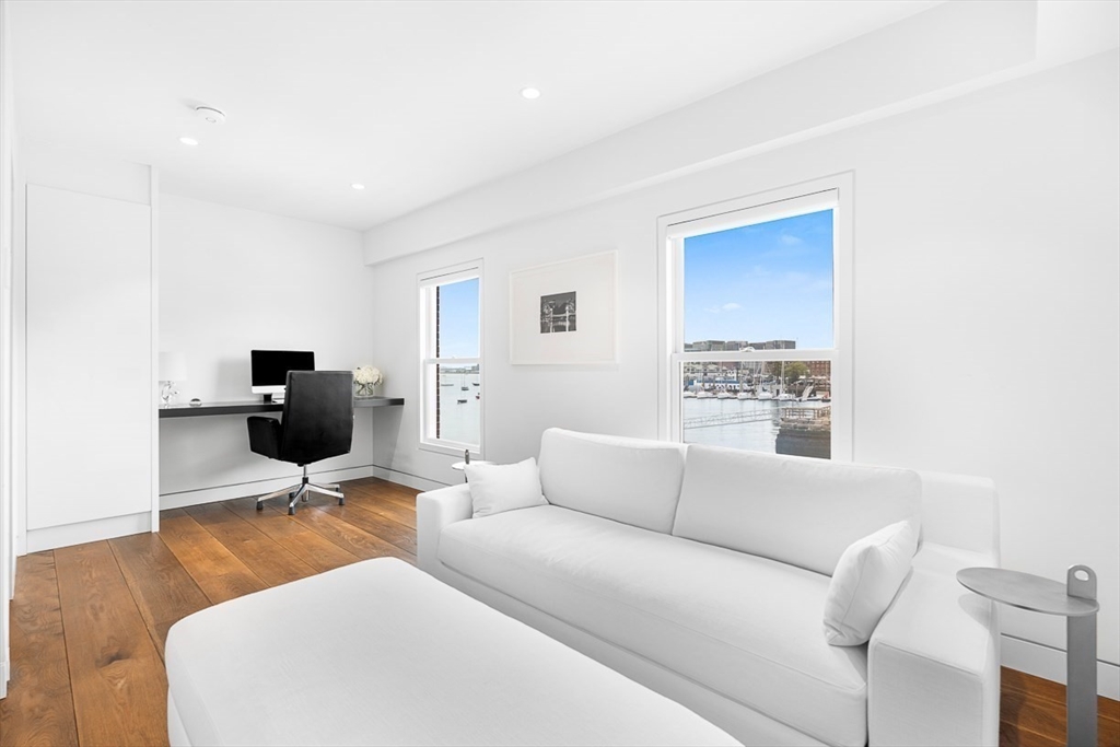 15 Union Wharf # 15