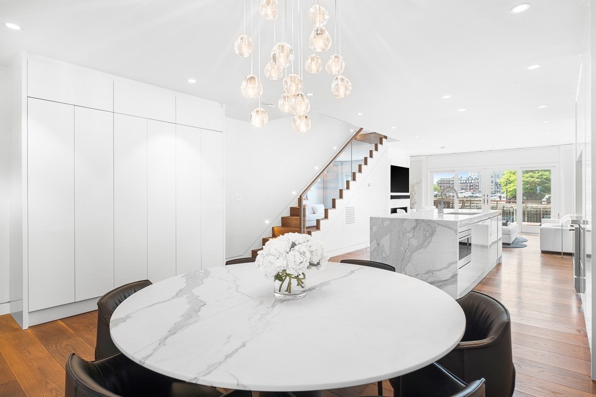 15 Union Wharf # 15