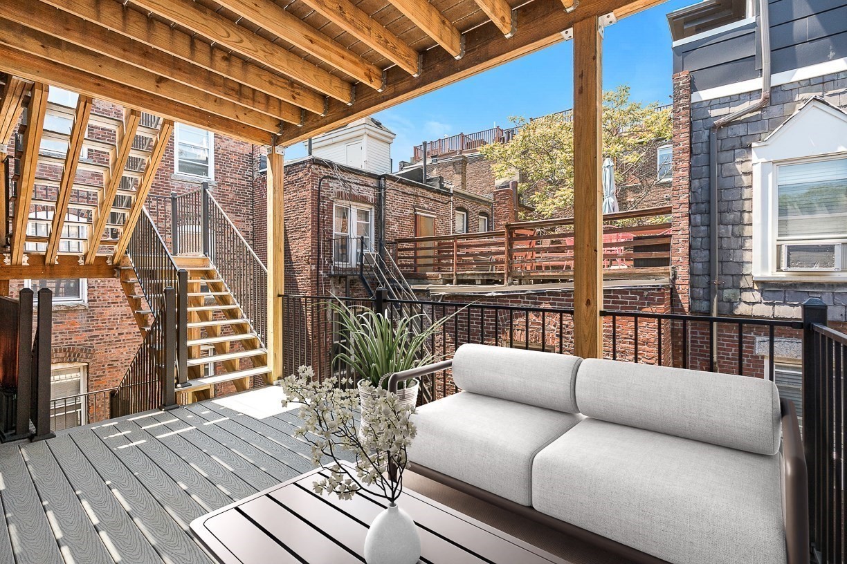 166 Salem St # 8