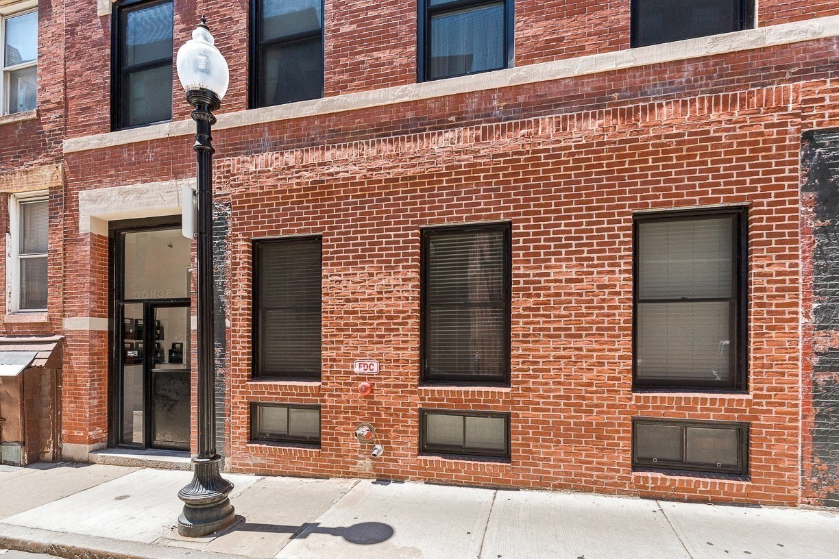 166 Salem St # 8