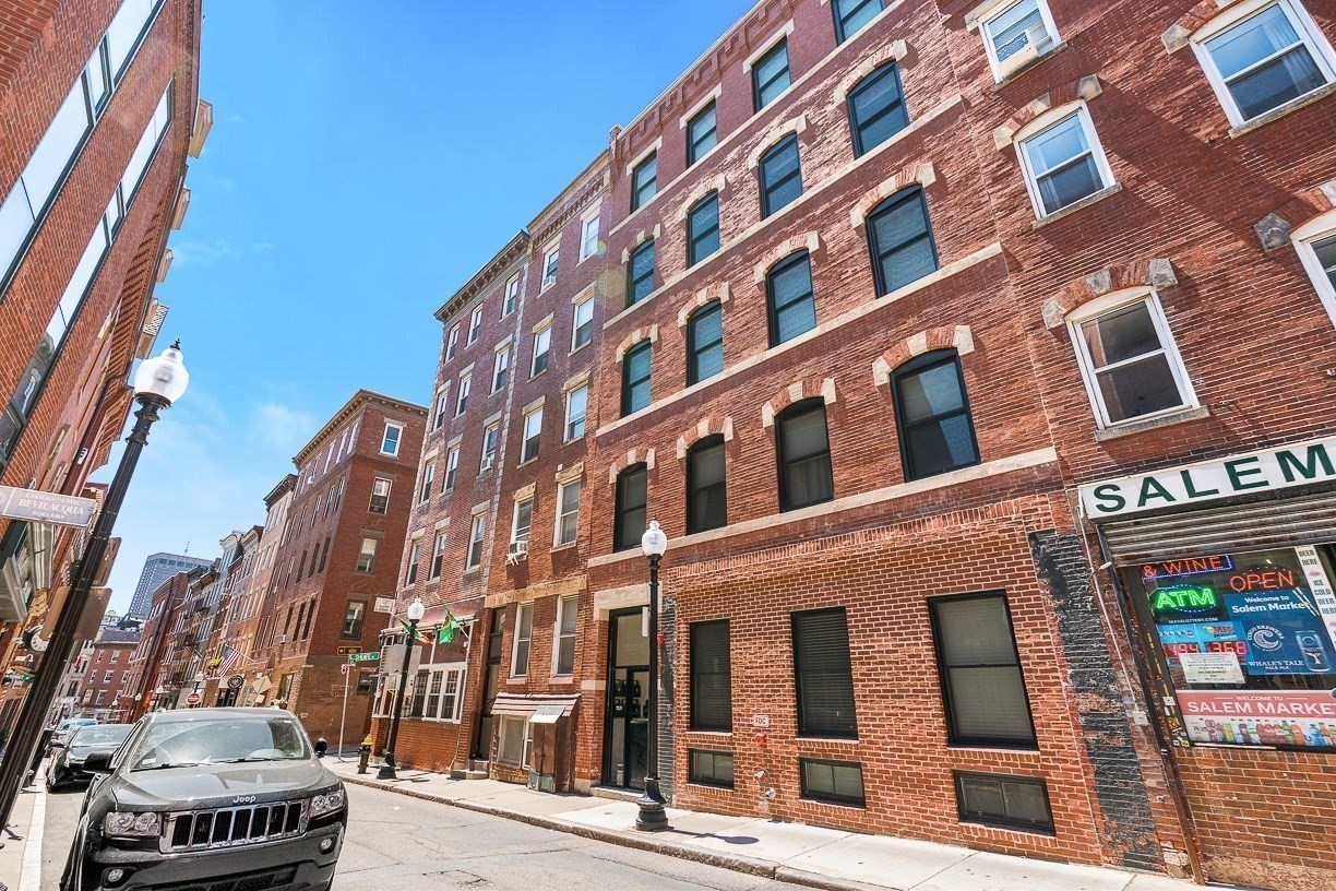 166 Salem St # 8