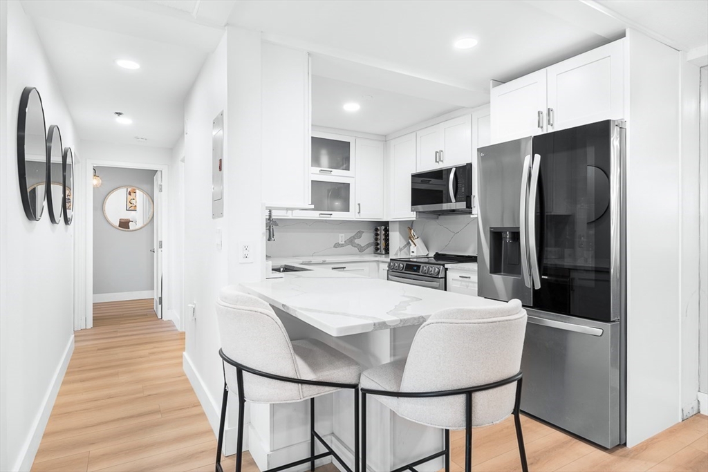 357 Commercial St # 206