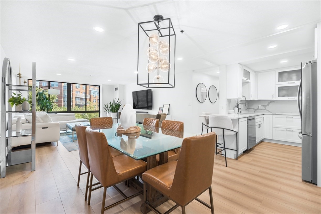 357 Commercial St # 206