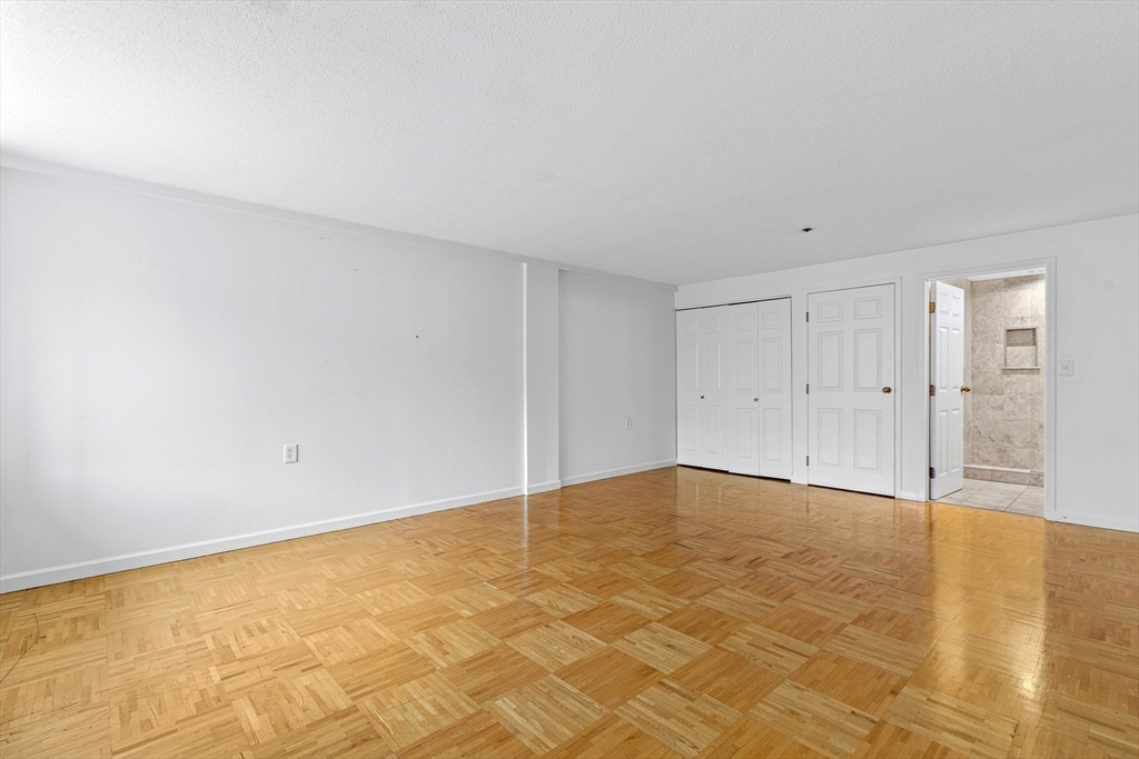 357 Commercial Street # 418