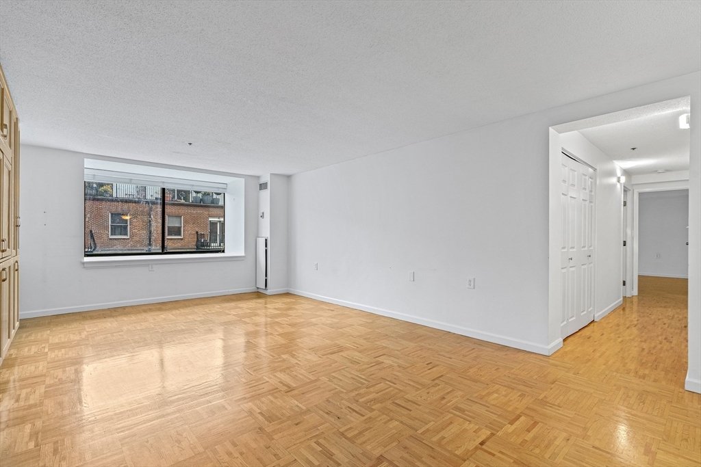 357 Commercial Street # 418